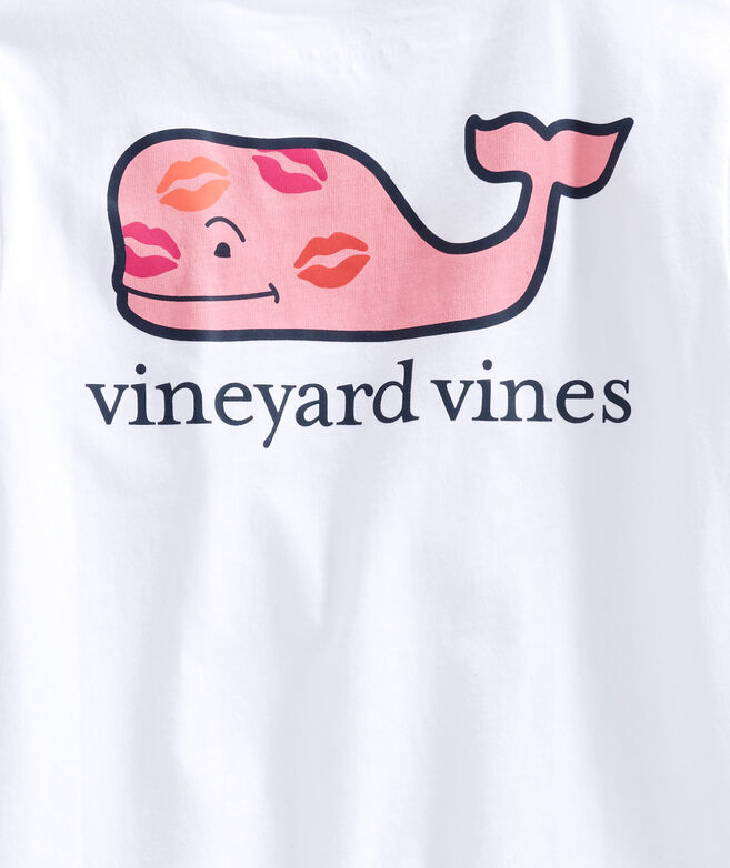 vineyard vines whales kissing