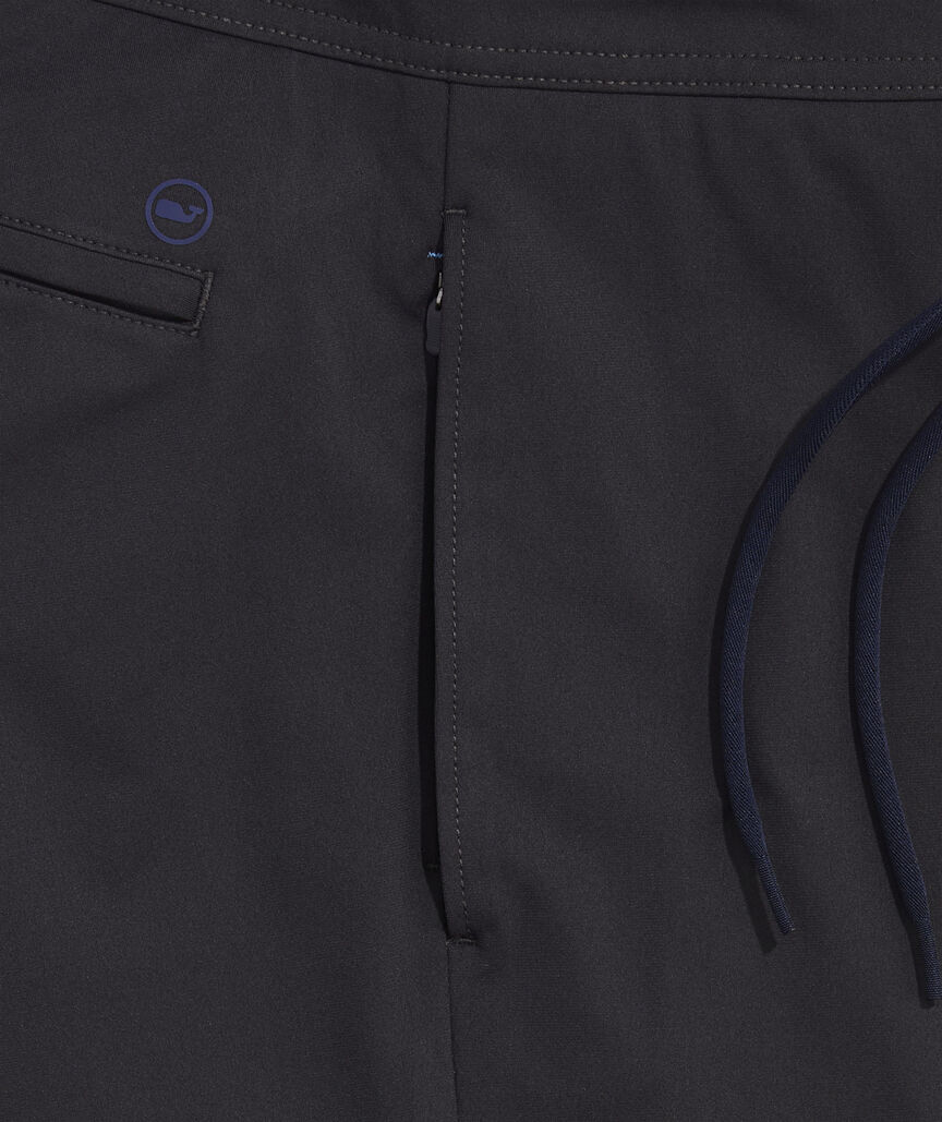 7 Inch On-The-Go Warp Knit Performance Shorts