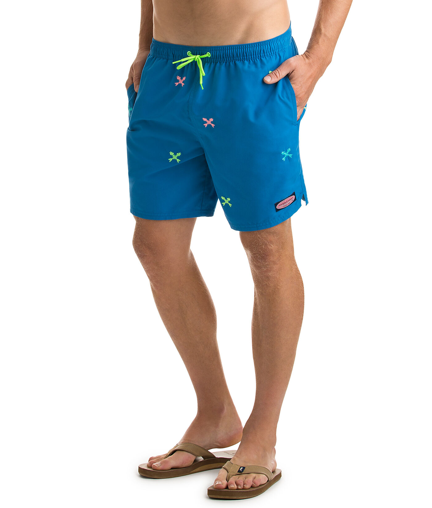 vineyard vines mens swim trunks