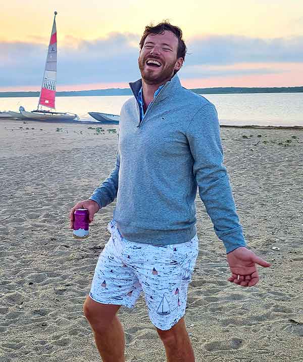 barstool and vineyard vines