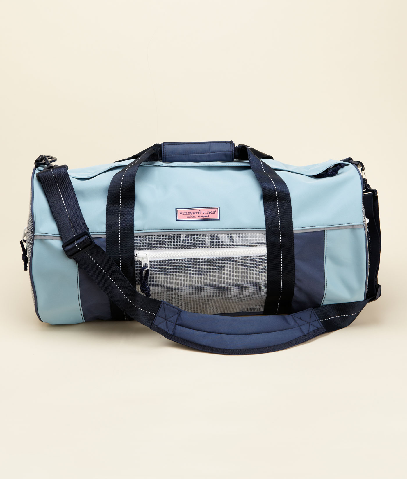 vineyard vines overnight bag